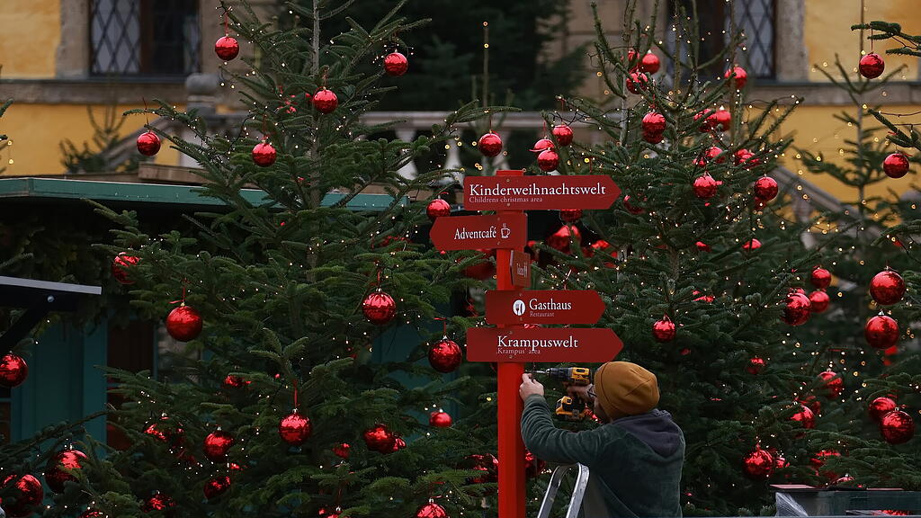 Hellbrunner Adventzauber: Aufbau