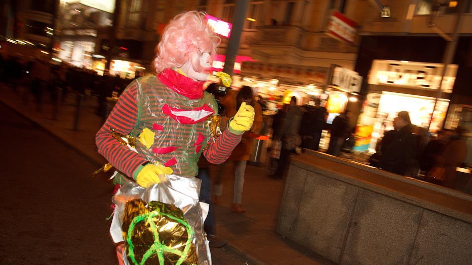 WKR-Ball 2012: Demos (Flo)