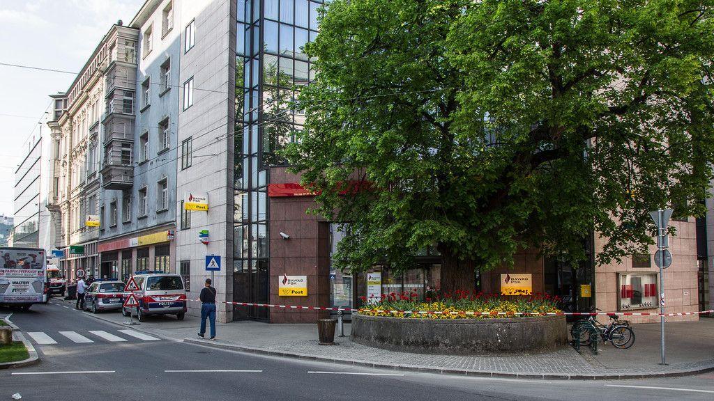 Banküberfall in Salzburg. Bilder vom Tatort