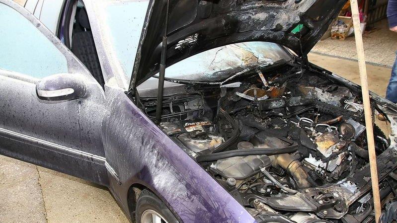 Bilder vom Garagenbrand
