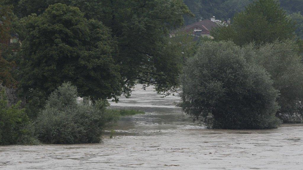 Hohe Pegel im Flachgau