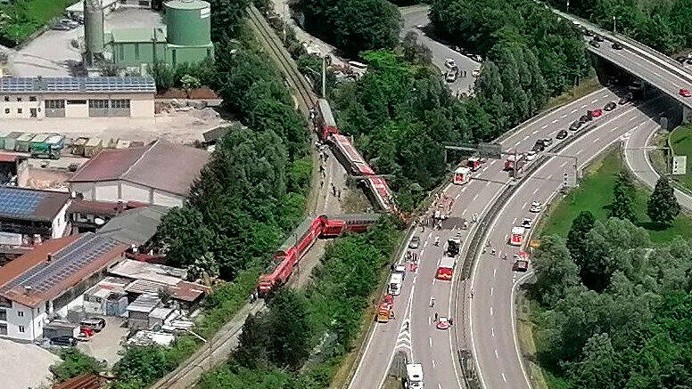 Zug in Garmisch entgleist: Tote und Verletzte