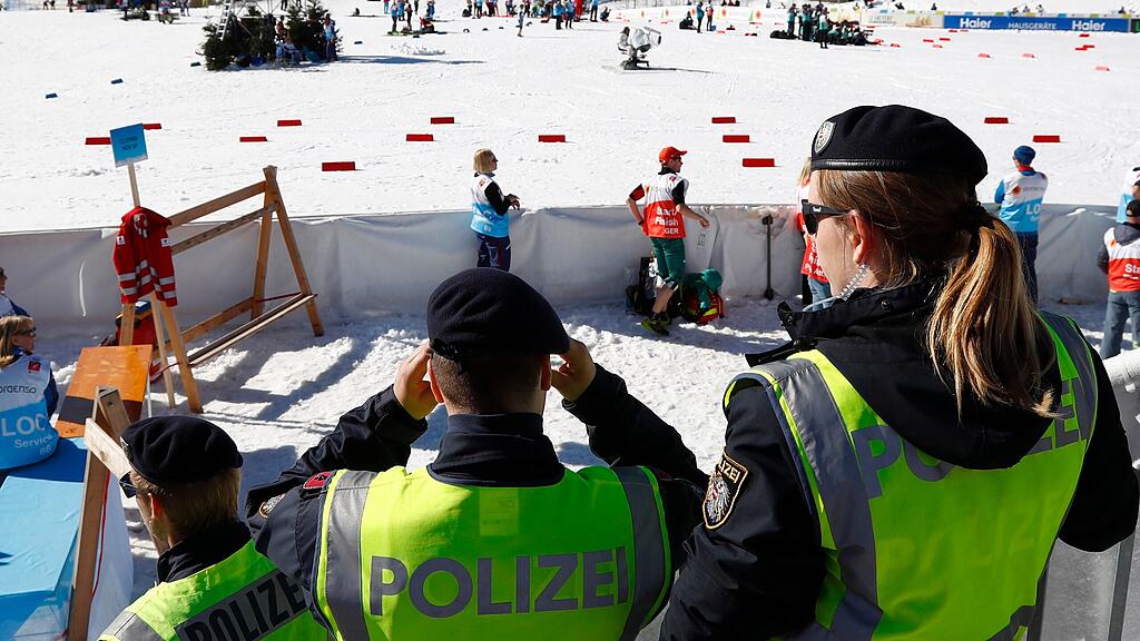 Polizei in Seefeld - Doping