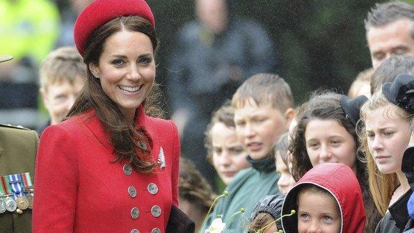 William, Kate und George in Neuseeland angekommen