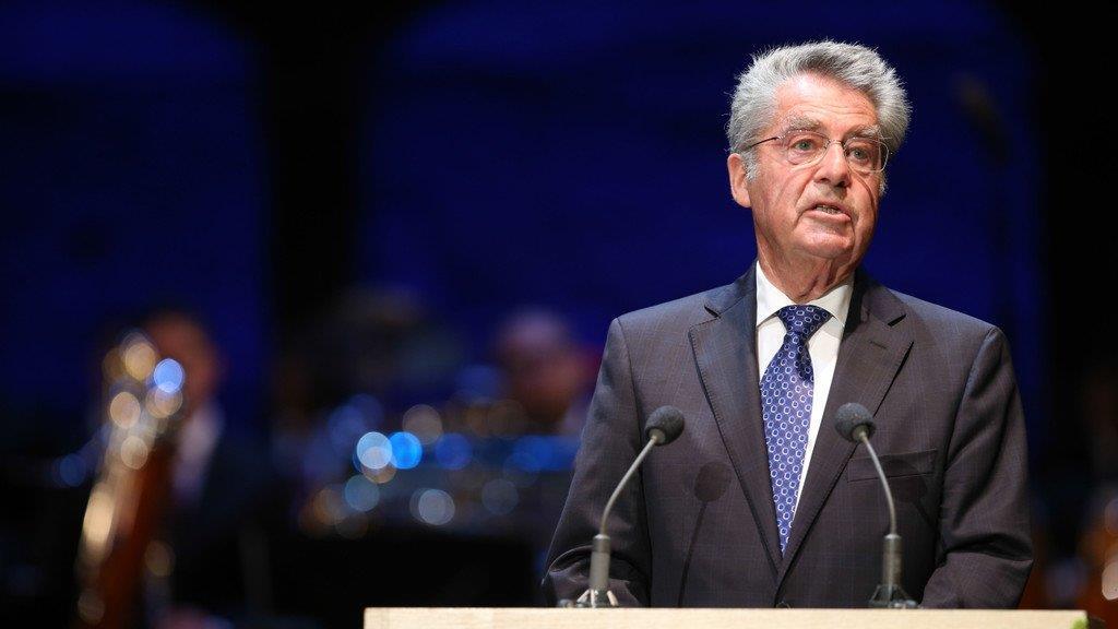 BP Fischer erklärt Festspiele für eröffnet