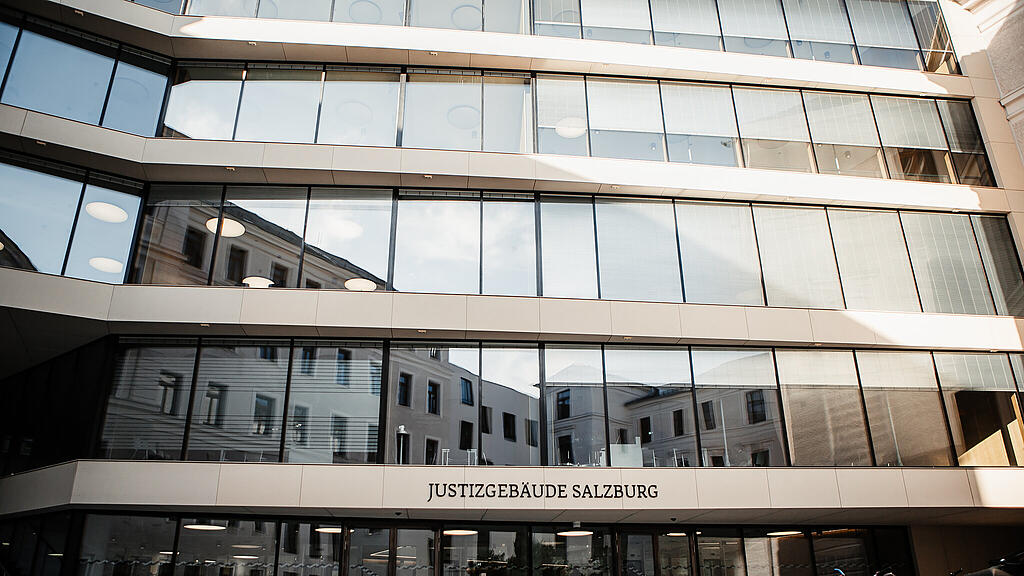 SB, Justiz, Justizgebäude, Gericht, Landesgericht, Verhandlung