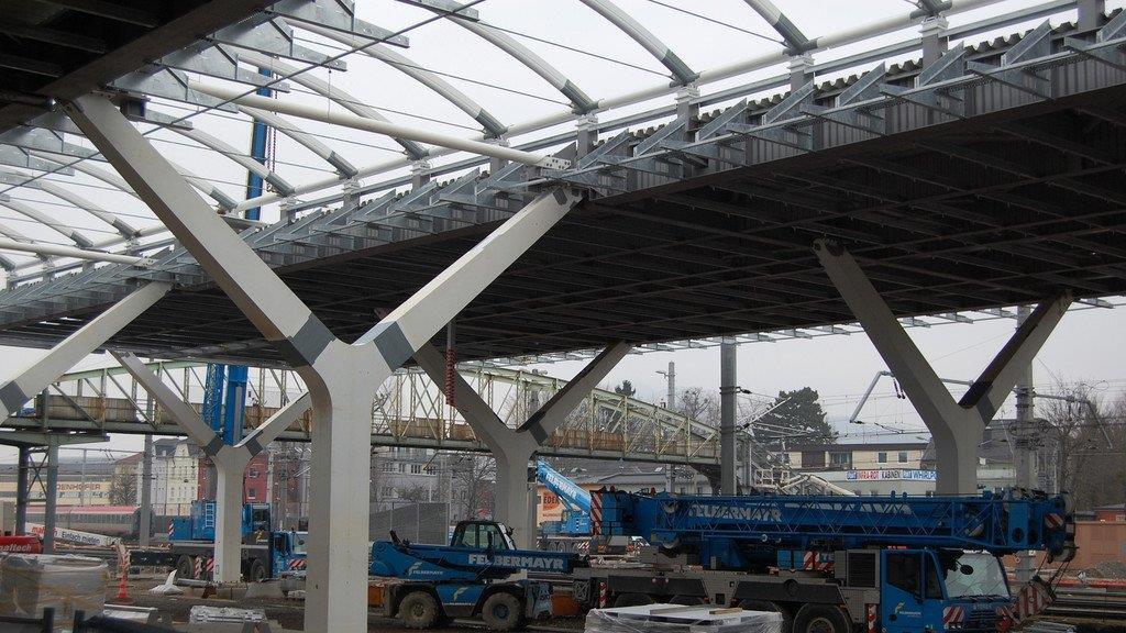 Fußgängerbrücke abgetragen