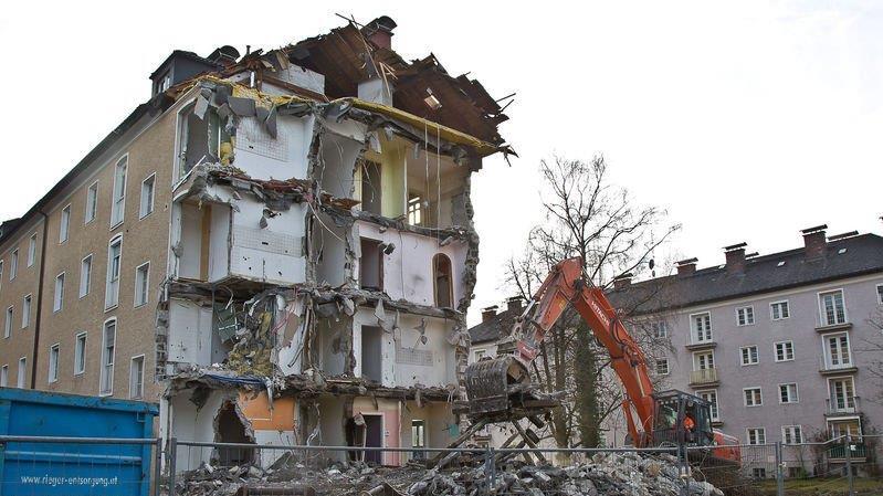 Abrissarbeiten haben begonnen
