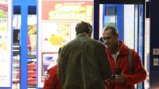 Unbekannter überfällt Lidl
