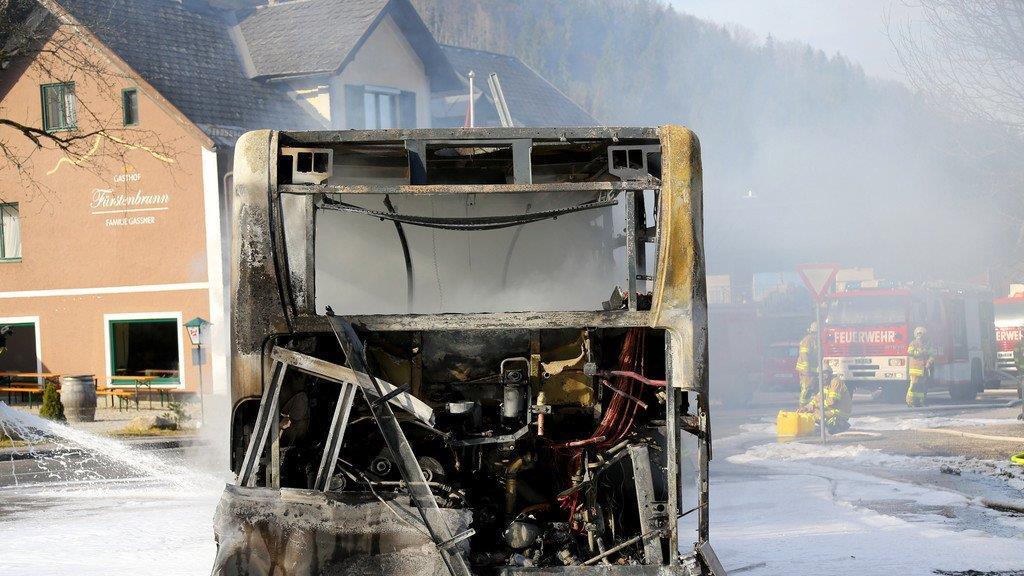 Bus ausgebrannt II