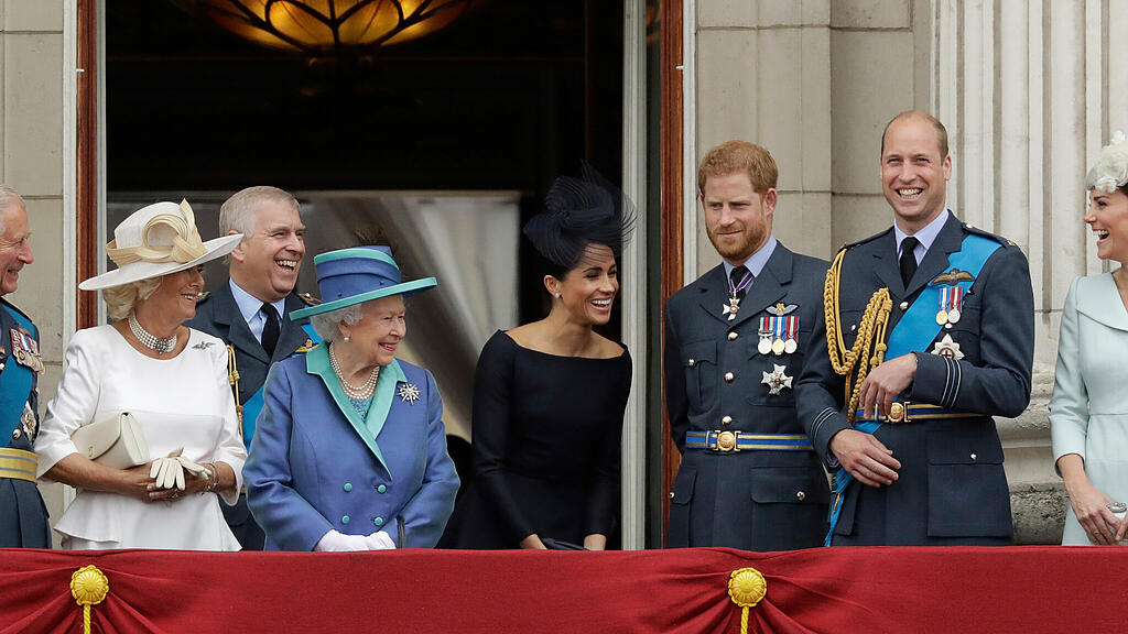 Britische Royals: Harry, Meghan, Charles, William, Kate, Queen