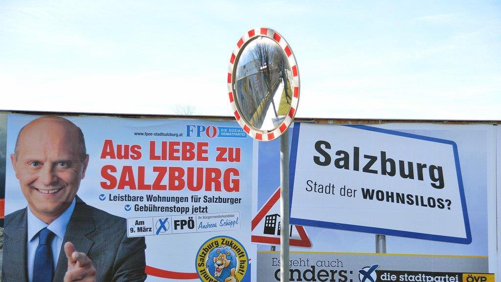 Wahlplakate in der Stadt Salzburg
