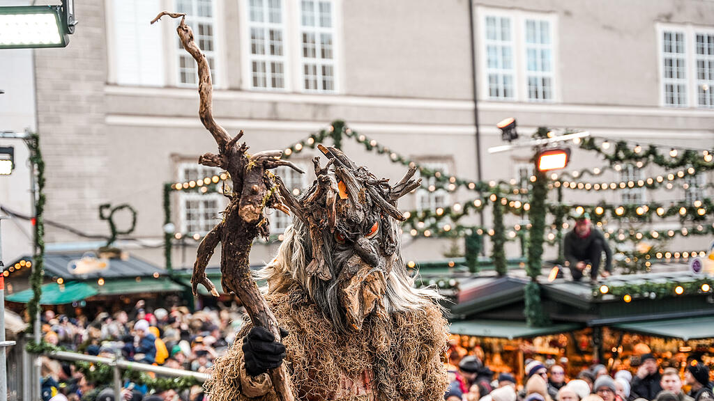 Krampuslauf am Christkindlmarkt Salzburg