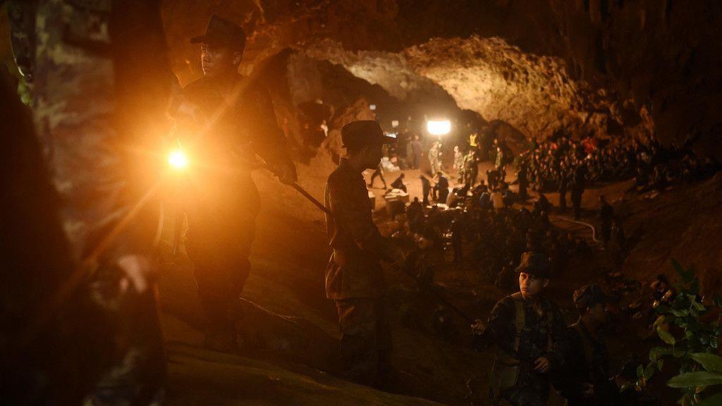 Buben in Höhle in Thailand eingeschlossen
