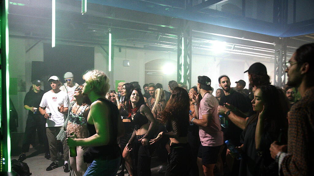 TUMULT - Celebrating Electronic Music Party