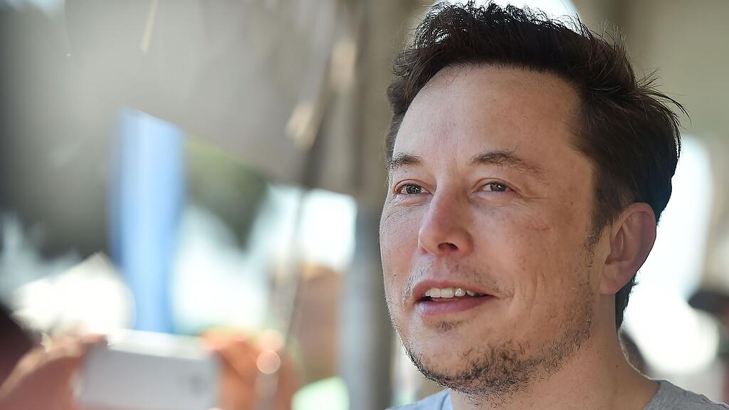 Im Interview warnte Elon Musk eindringlich vor den Gefahren durch Künstliche Intelligenz.