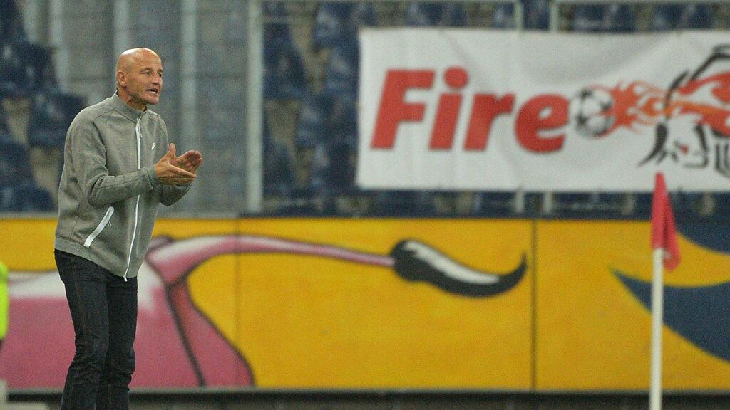 Red Bull Salzburg: Trainer Zeidler warnt vor der Konkurrent.