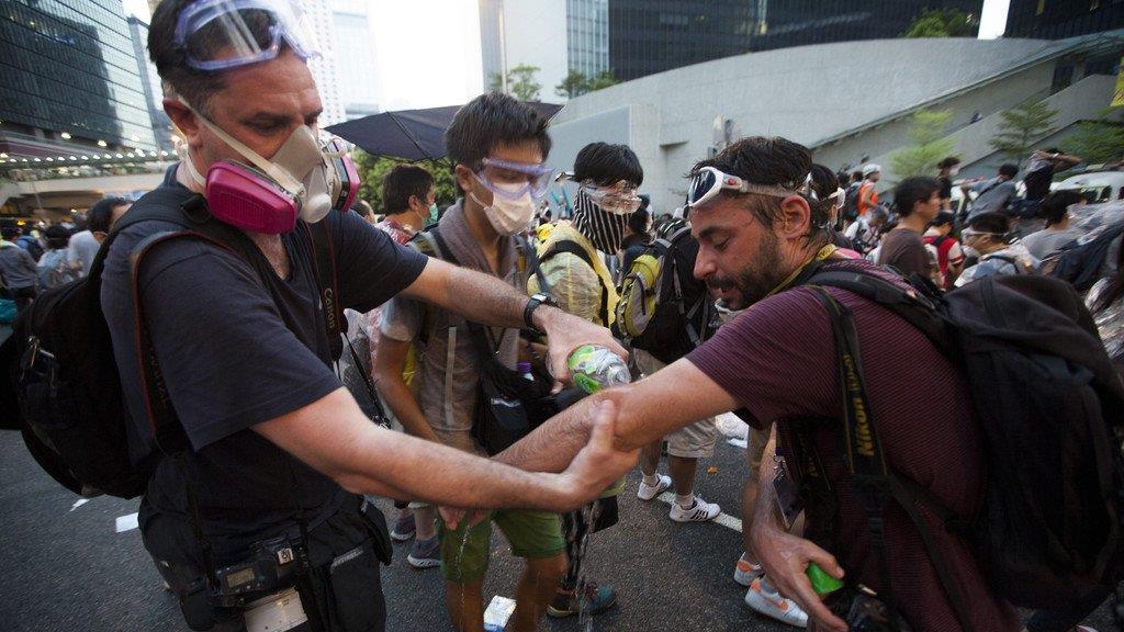 Demonstranten legen Hongkong lahm