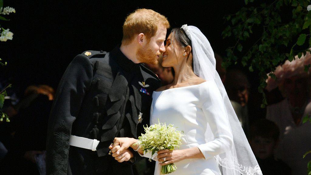 Royale Hochzeit: Der erste Kuss von Harry und Meghan