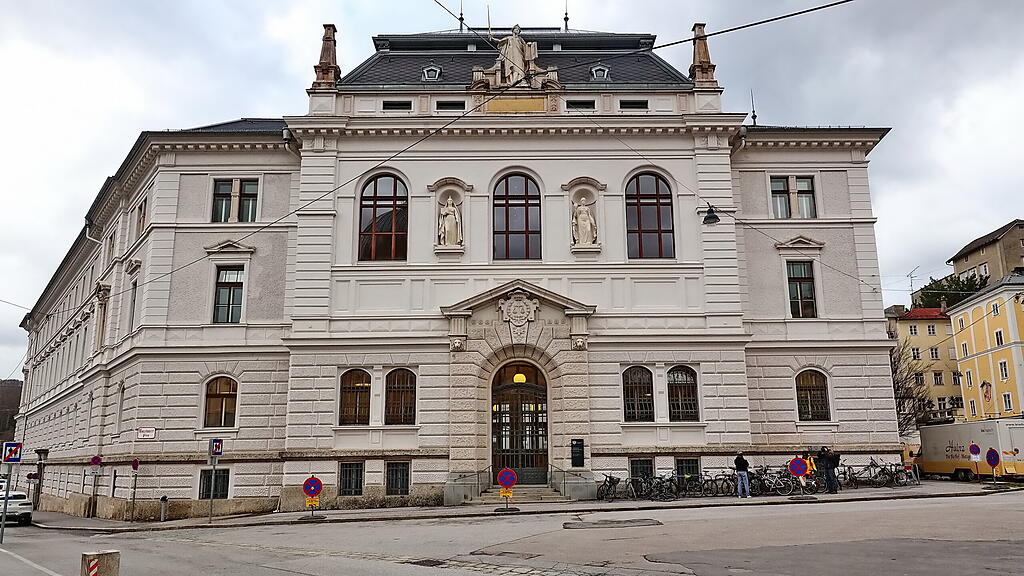 Kajetanerplatz