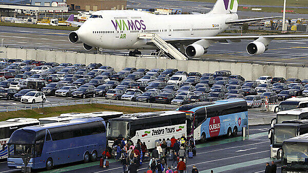 Viele Passagiere fielen um ihre Flüge um