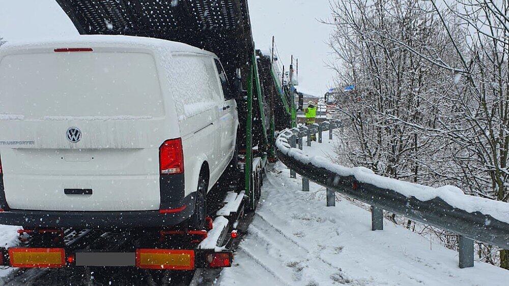 Lkw_Bergung_Straßwalchen