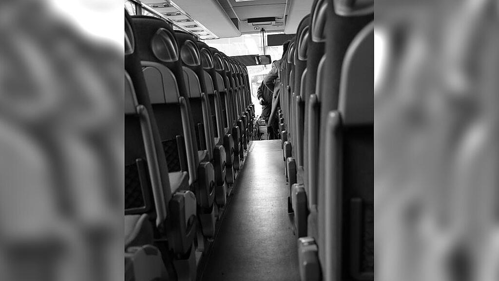 symb_bus symb_reisebus