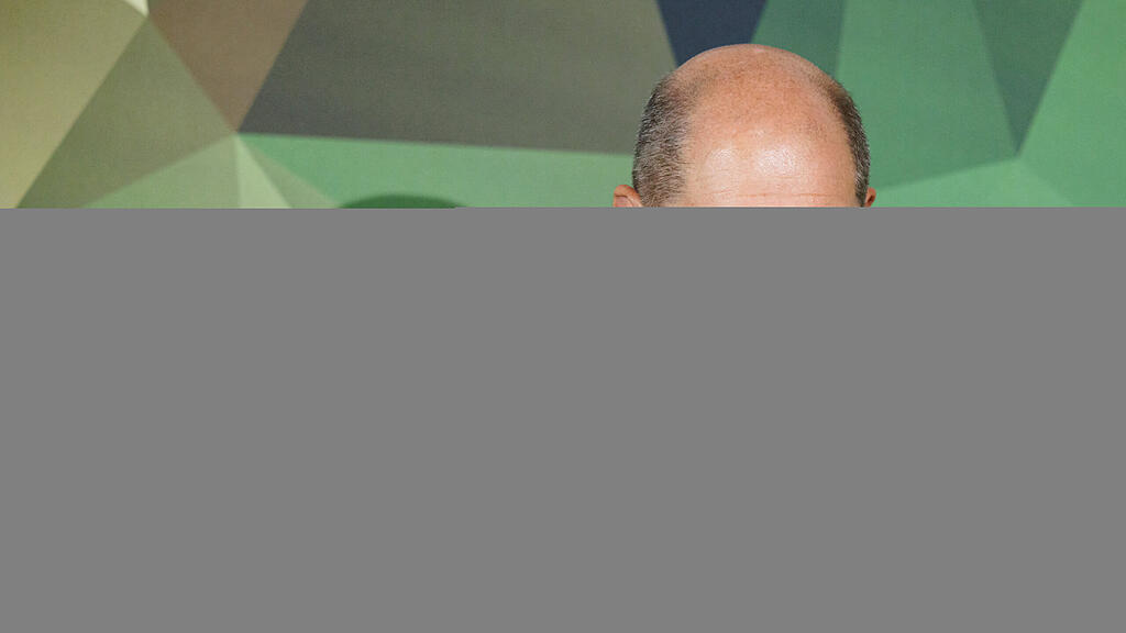 scholz...jpg