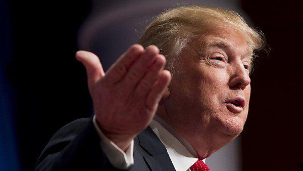 Donald Trump hatte zunächst die “komplette Schließung” der Grenzen für Muslime verlangt.