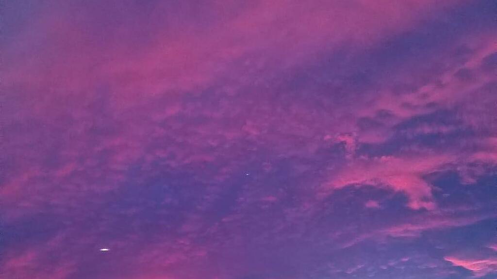 Wundersch\u00f6ner Sonnenaufgang \u00fcber Salzburg III