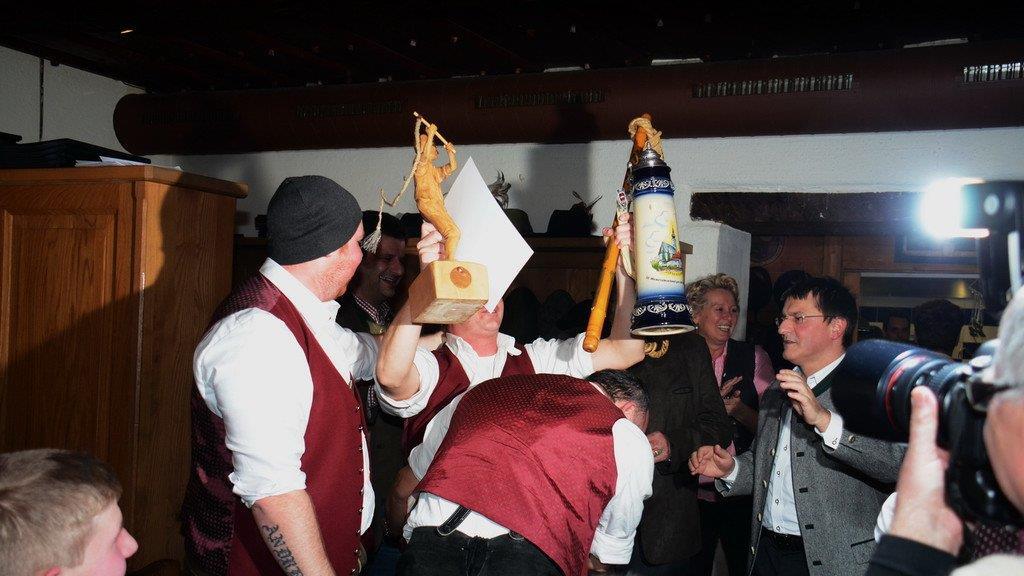 Gemeindeschnalzen in Wals-Siezenheim