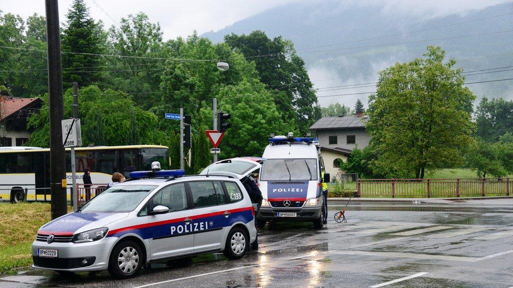 Kreuzungscrash auf Aigner Straße