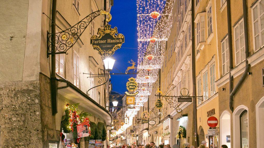 Weihnachtsbeleuchtung in der Getreidegasse