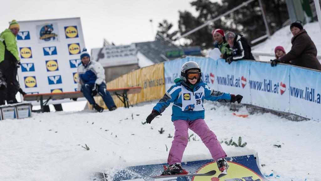 Skispringen mit "Goldi"