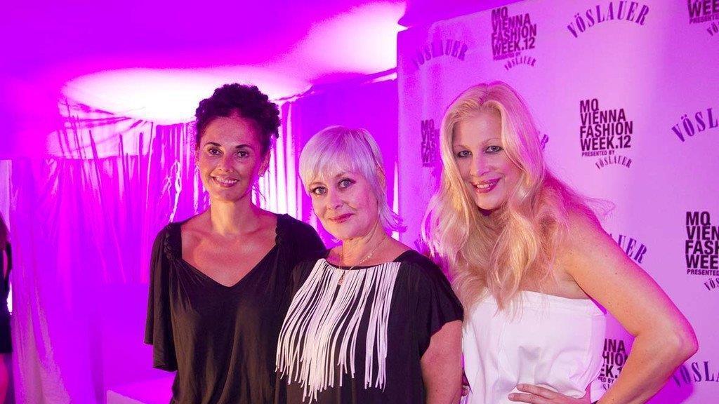 Promis beim Opening zur Vienna Fashion Week im MQ (Presseaussendung)