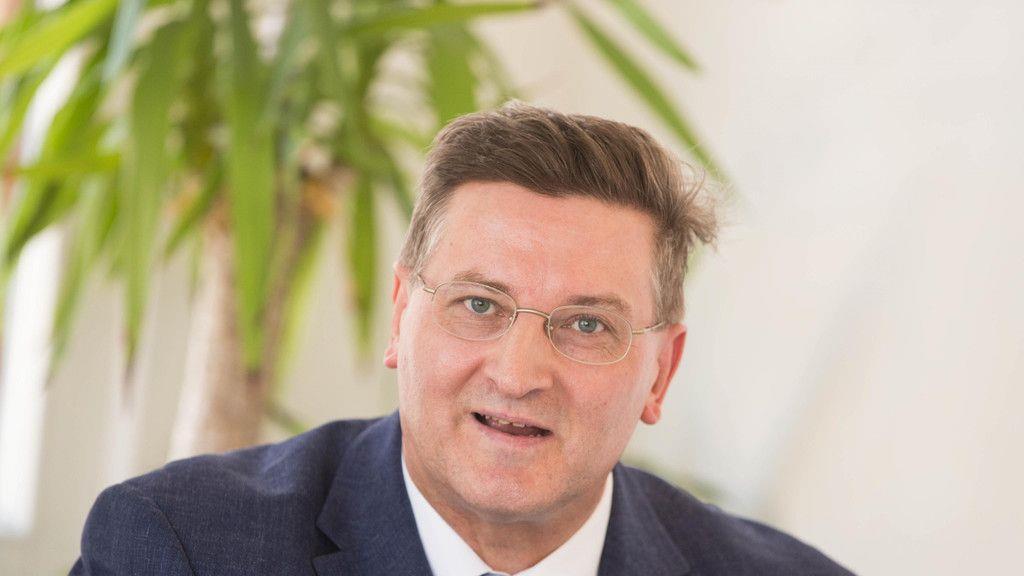 Pressekonferenz mit Karl Schnell