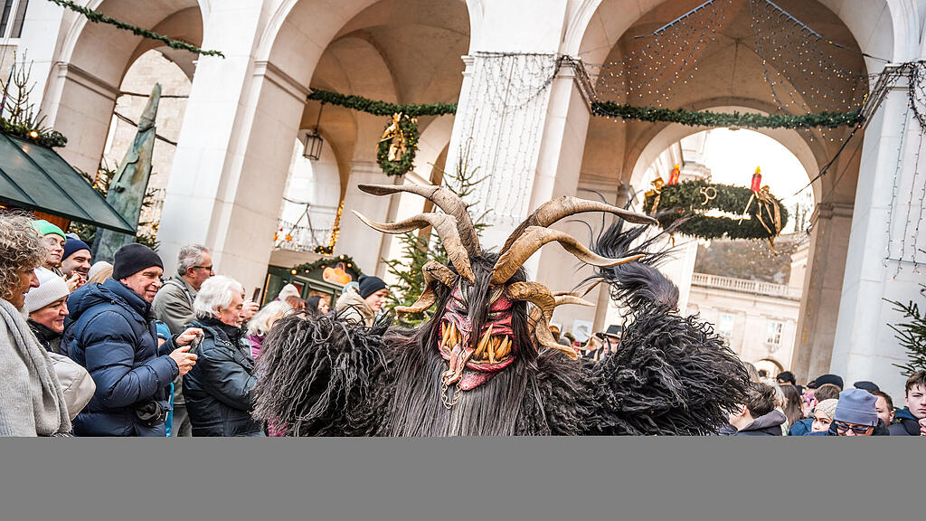 Krampuslauf am Christkindlmarkt Salzburg