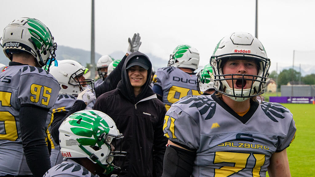 Salzburg Ducks, Atrium Steelsharks Traun, Football