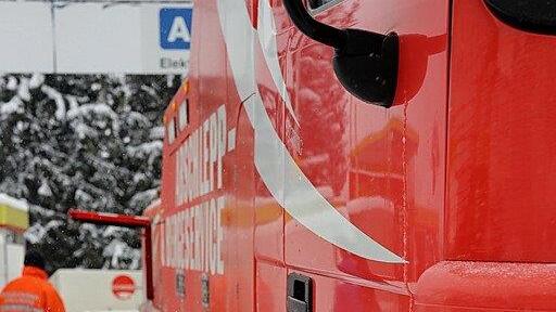 Lkw bleibt stecken