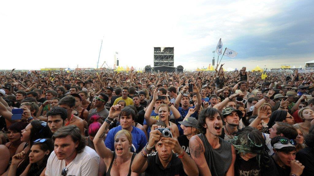 Nova Rock 2014: Eindrücke, Casper, Phil Anselmo & The Illegals und Limp Biskit live