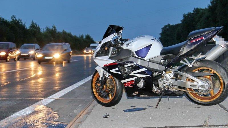 Motorrad-Sturz auf A1