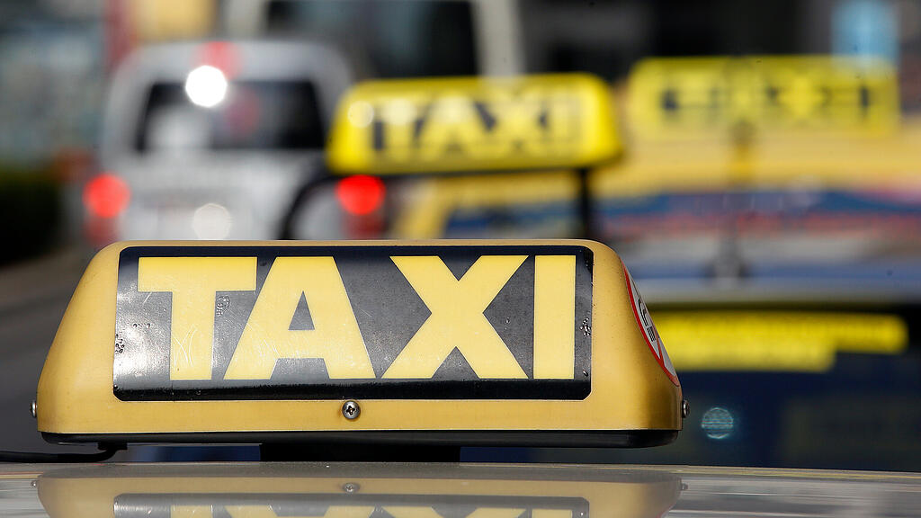 Taxi, SB