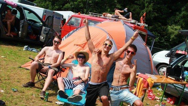 Electric Love: Campingplatz-Impressionen