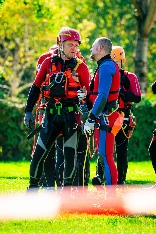 Übungstag der Wasserrettung und Flugpolizei am Obertrumer See