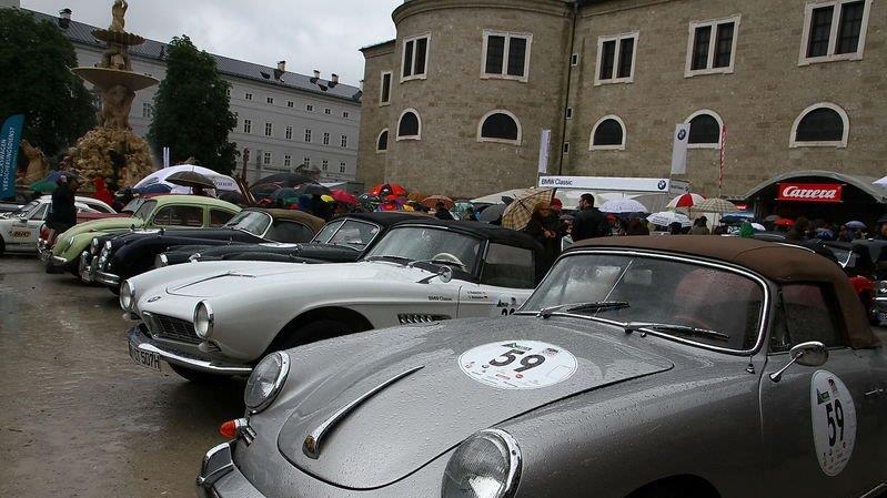 Oldtimer am Residenzplatz
