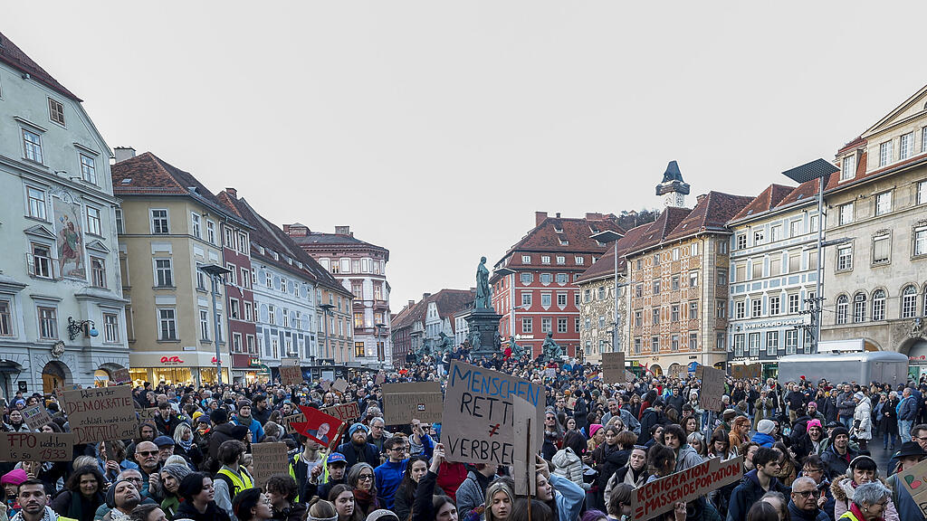 Demo für Menschenrechte und Demokratie in Graz