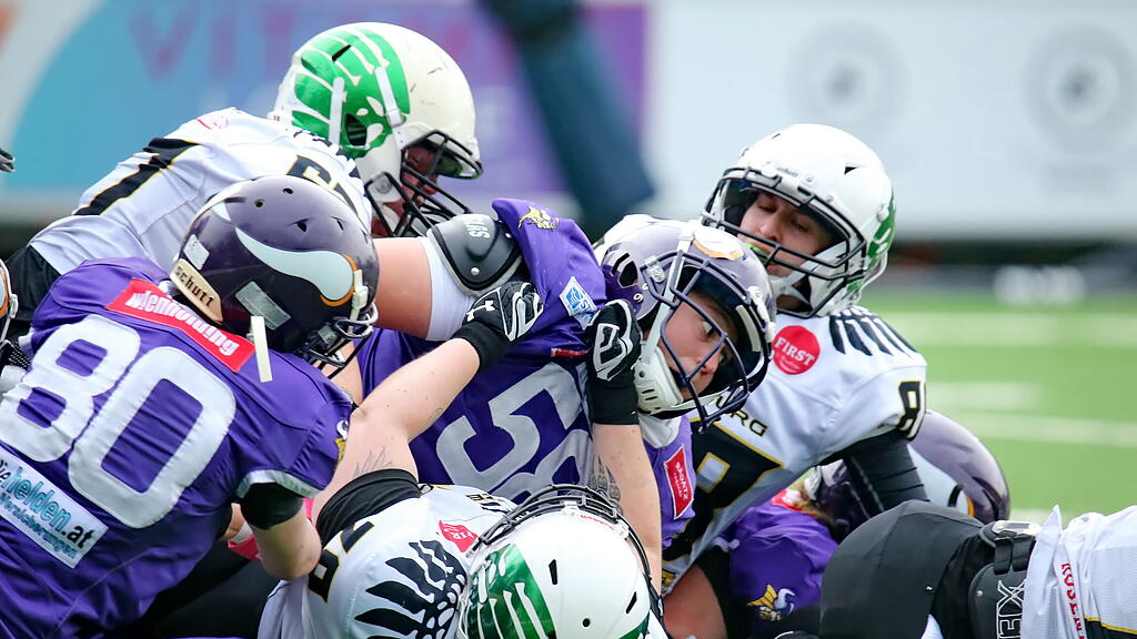 Football: Ducks Ladies gegen Vikings