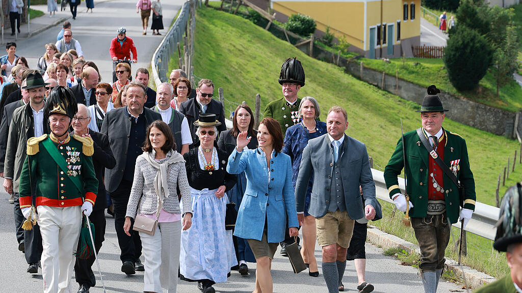 400 Jahre Historische Prangerschützen Bad Vigaun