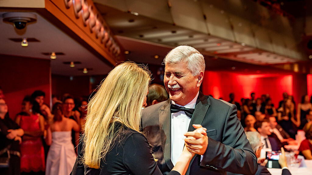 Rot Kreuz Ball 2020