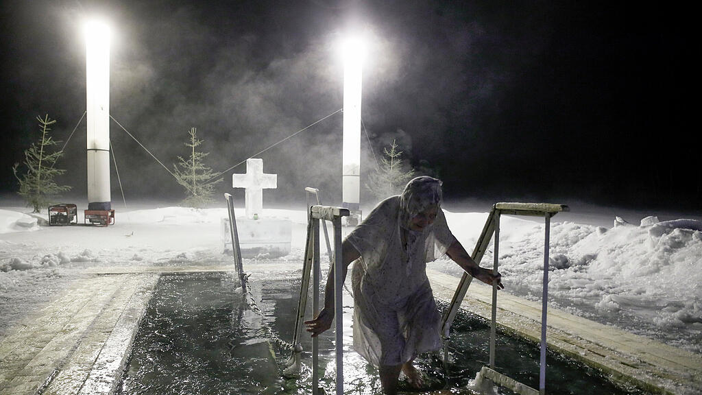 Eisbad in Russland